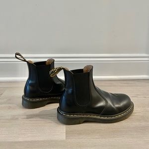 2976 Smooth Leather Chelsea Boots